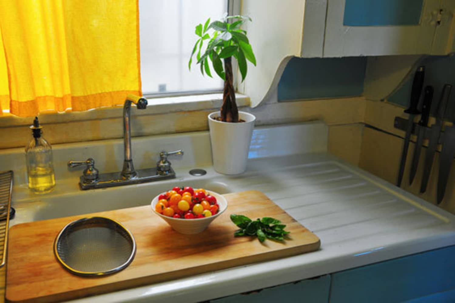 How To Create Extra Counter Space With Just A Cutting Board
