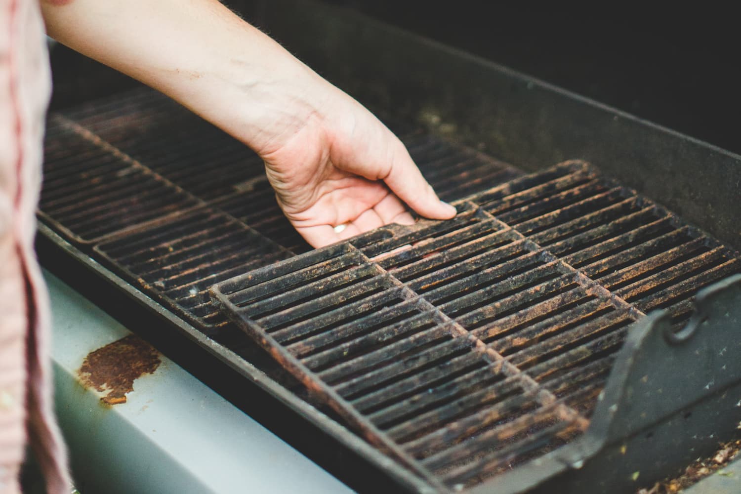 BBQ Scraper For Grill Portable Metal BBQ Grills Grate Cleaner