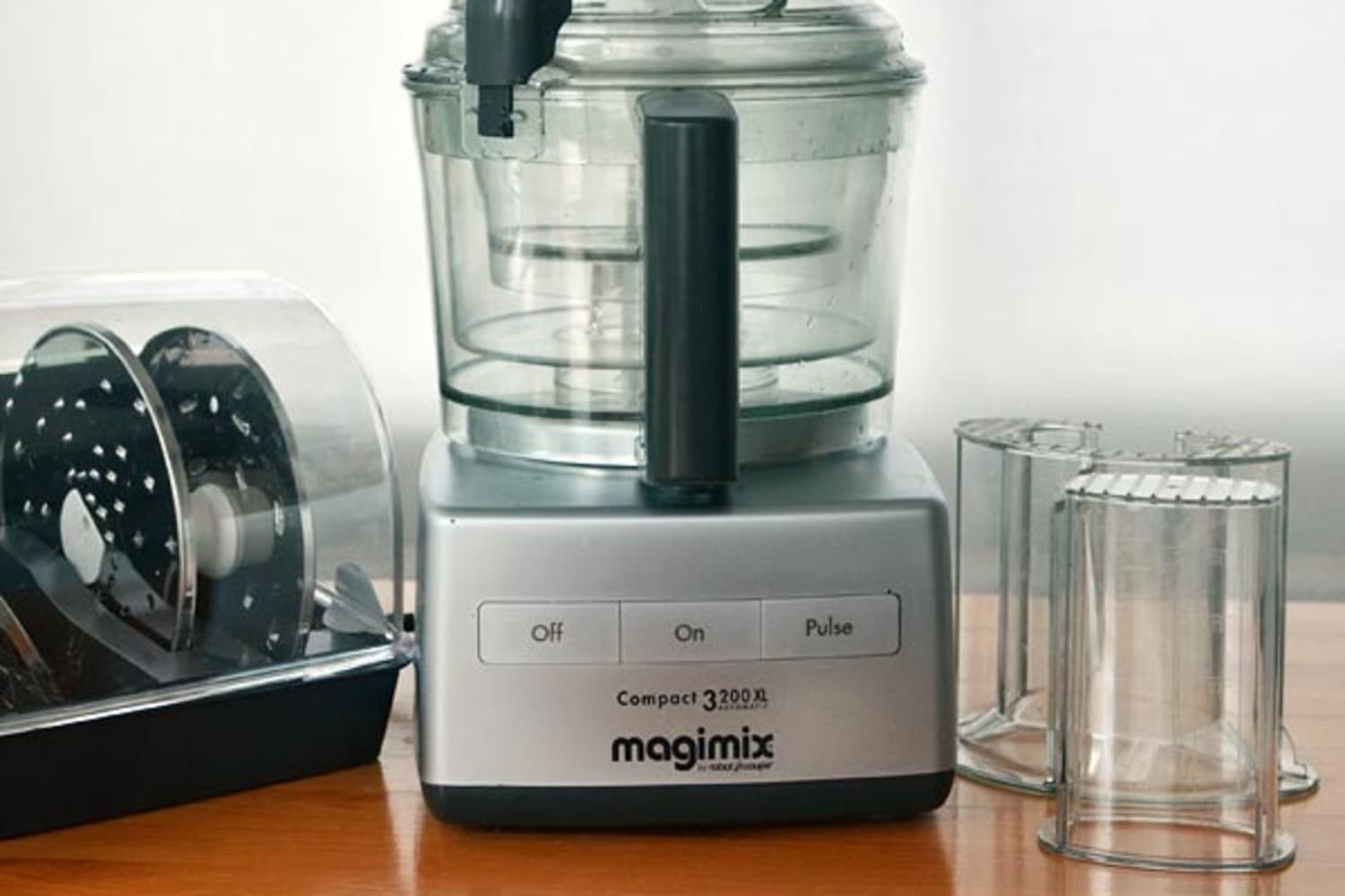 vergeetachtig Tot stand brengen Skim The Kitchn Reviews the Magimix by Robot-Coupe 12-Cup Food Processor | Kitchn