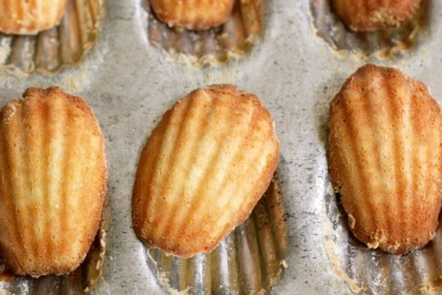Try this delicious and super easy French pastry; madeleines
