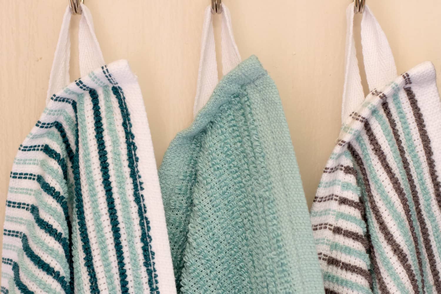 How To Add Loops to Dishtowels for Hanging | The Kitchn, image size:1500x1000