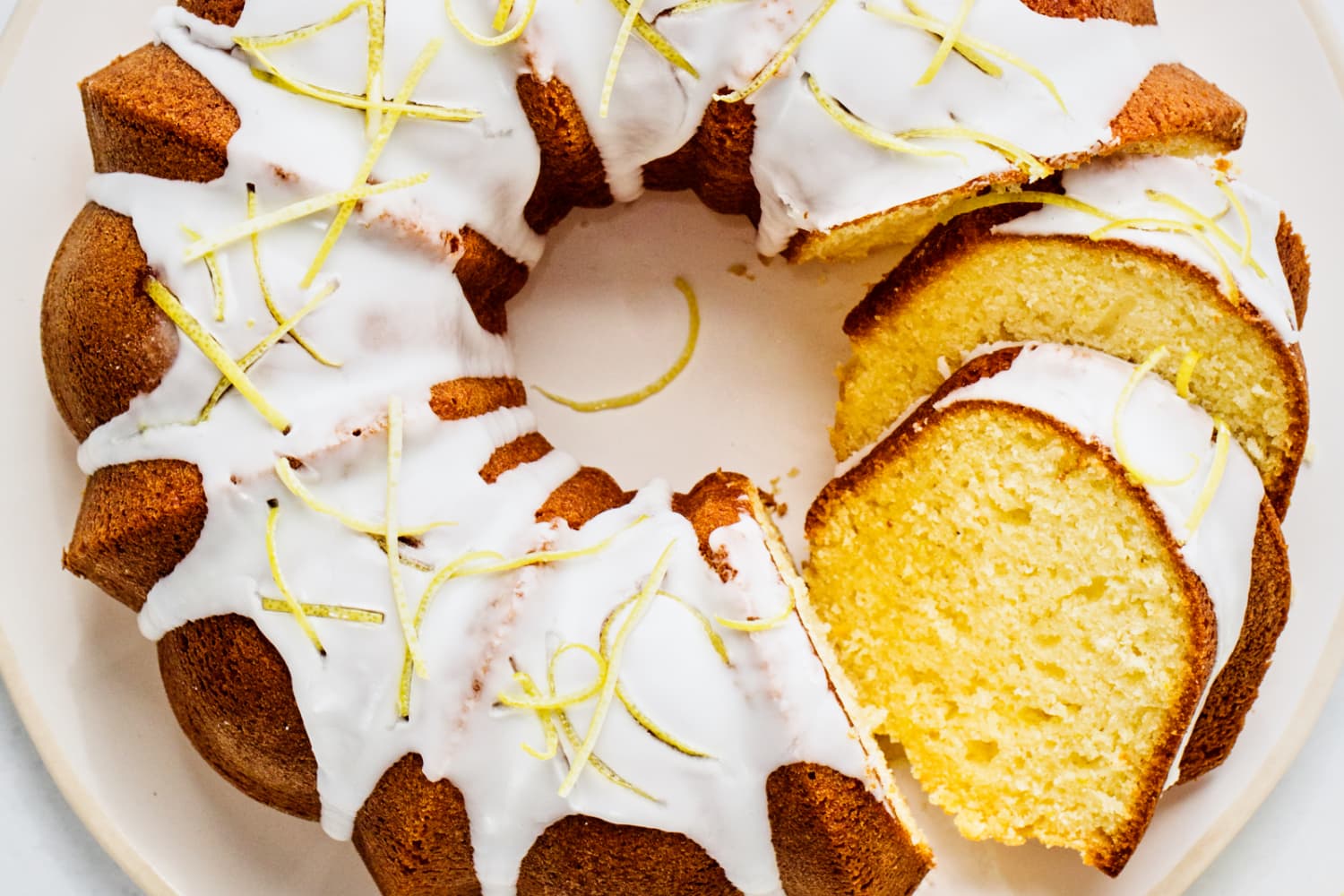Lemon Bundt Cake - A Pretty Life In The Suburbs