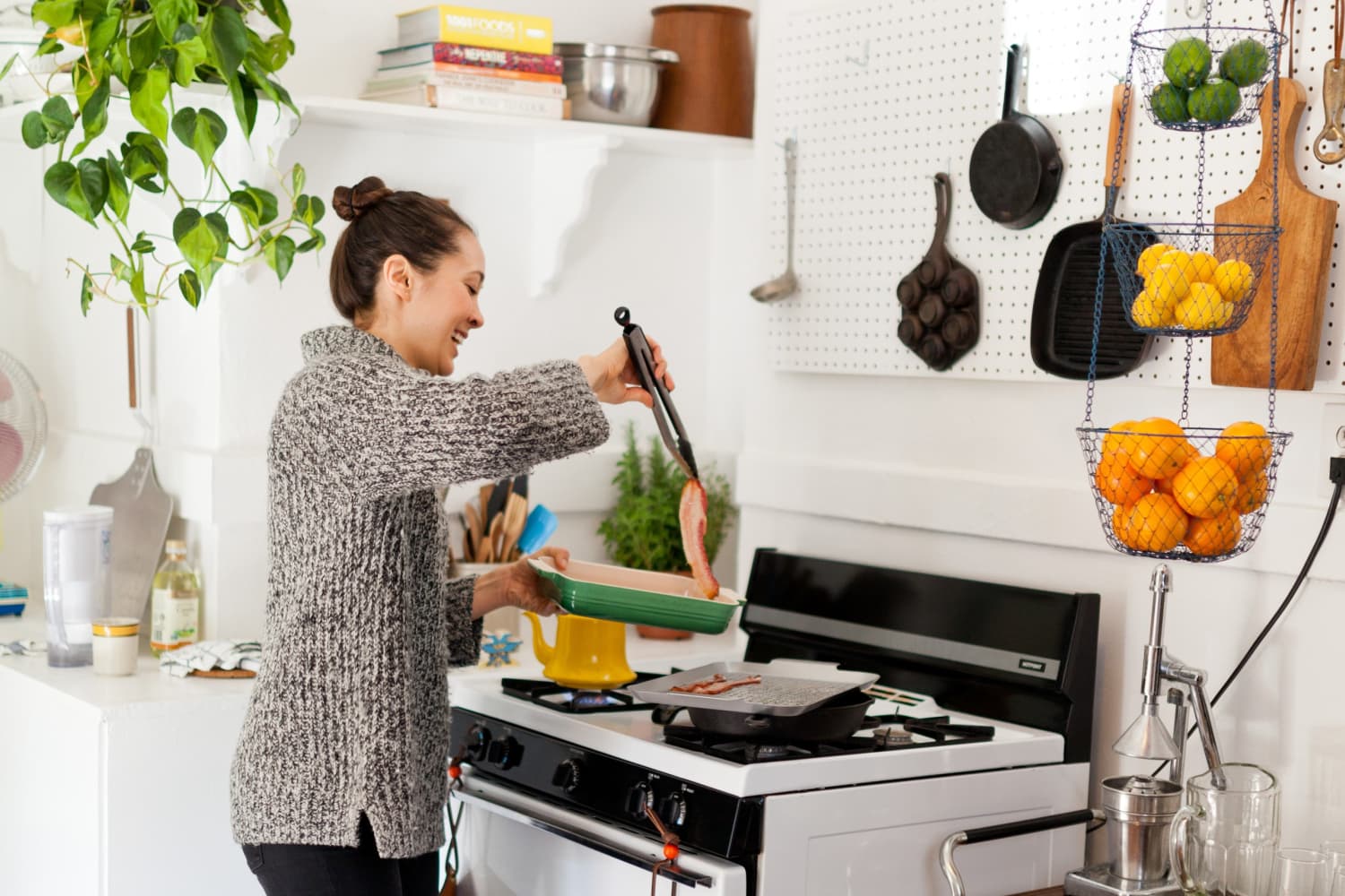 10 Stove Safety Tips Every Cook Should Know | The Kitchn, image size:1500x1000