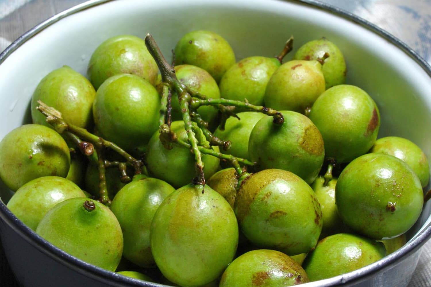 Mamoncillo: A Tangy Tropical Fruit | The Kitchn