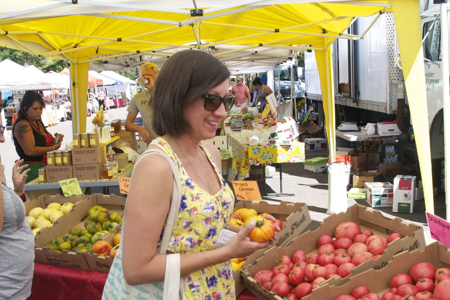 Our Favorite Bags for Shopping at Farmers Markets | Kitchn