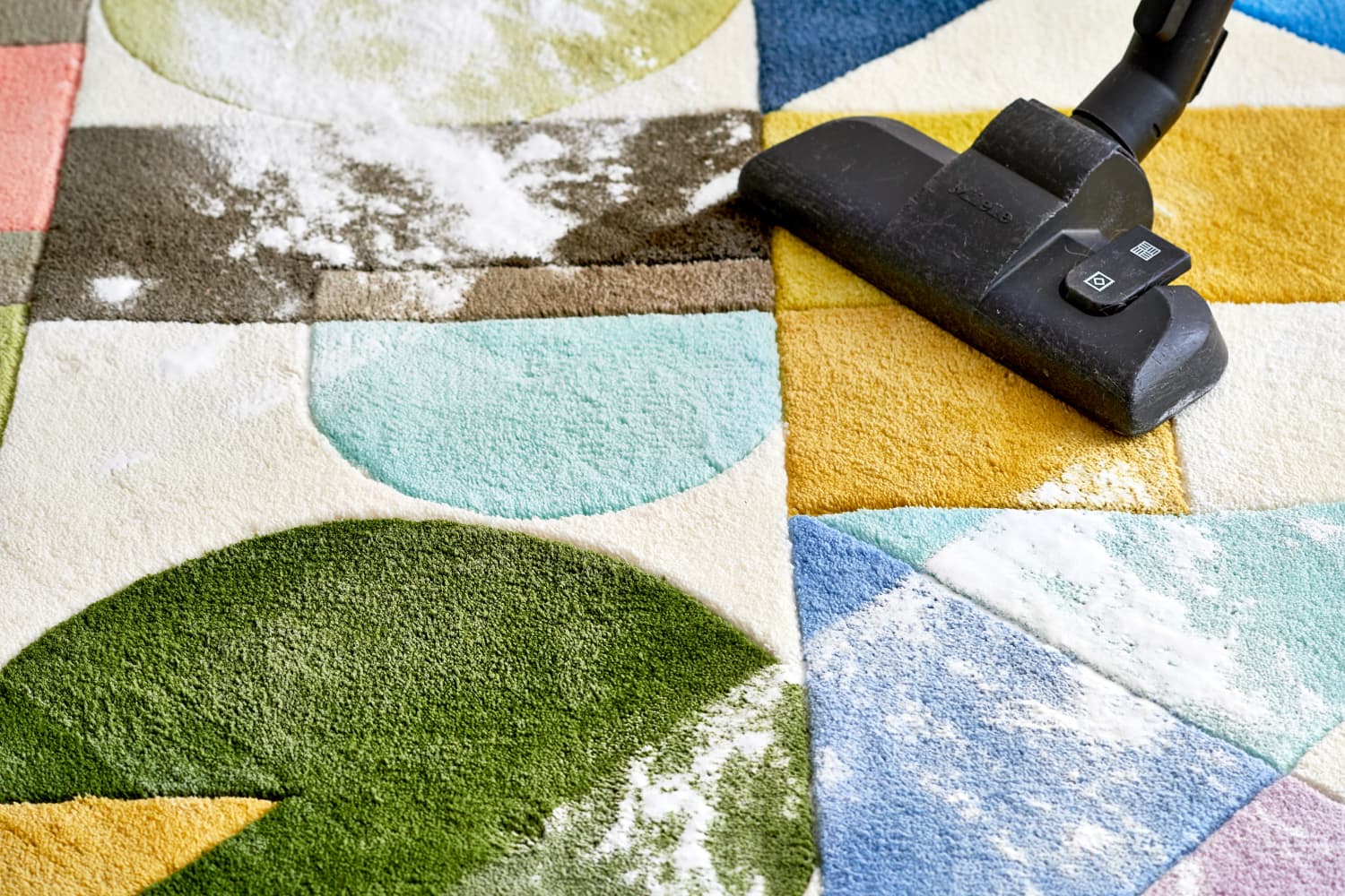 I Tried This Nontoxic Carpet Cleaner and It Really Worked | Apartment ...