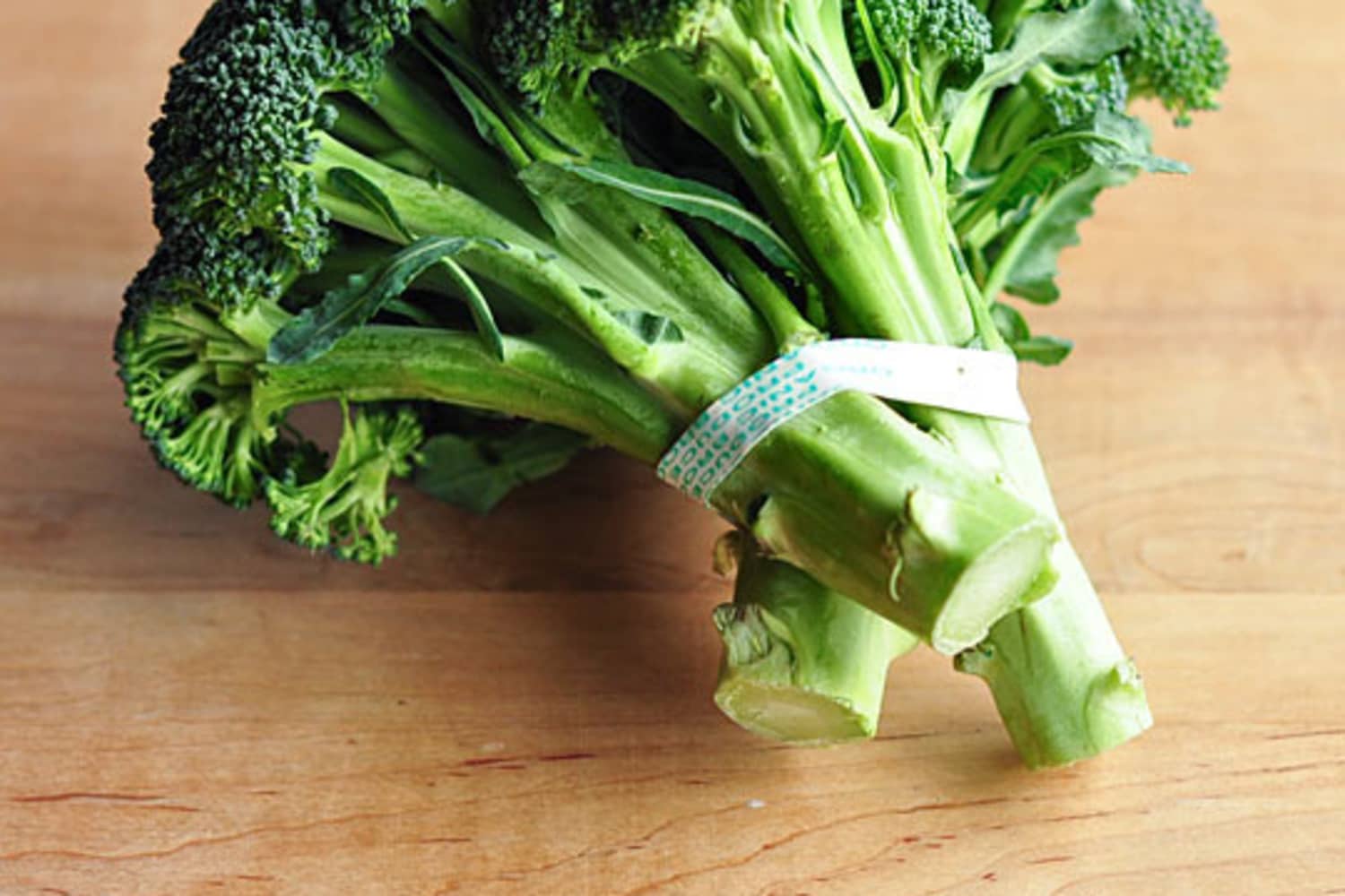 Cooking (Or Not Cooking) Broccoli To Protect Its Nutritional