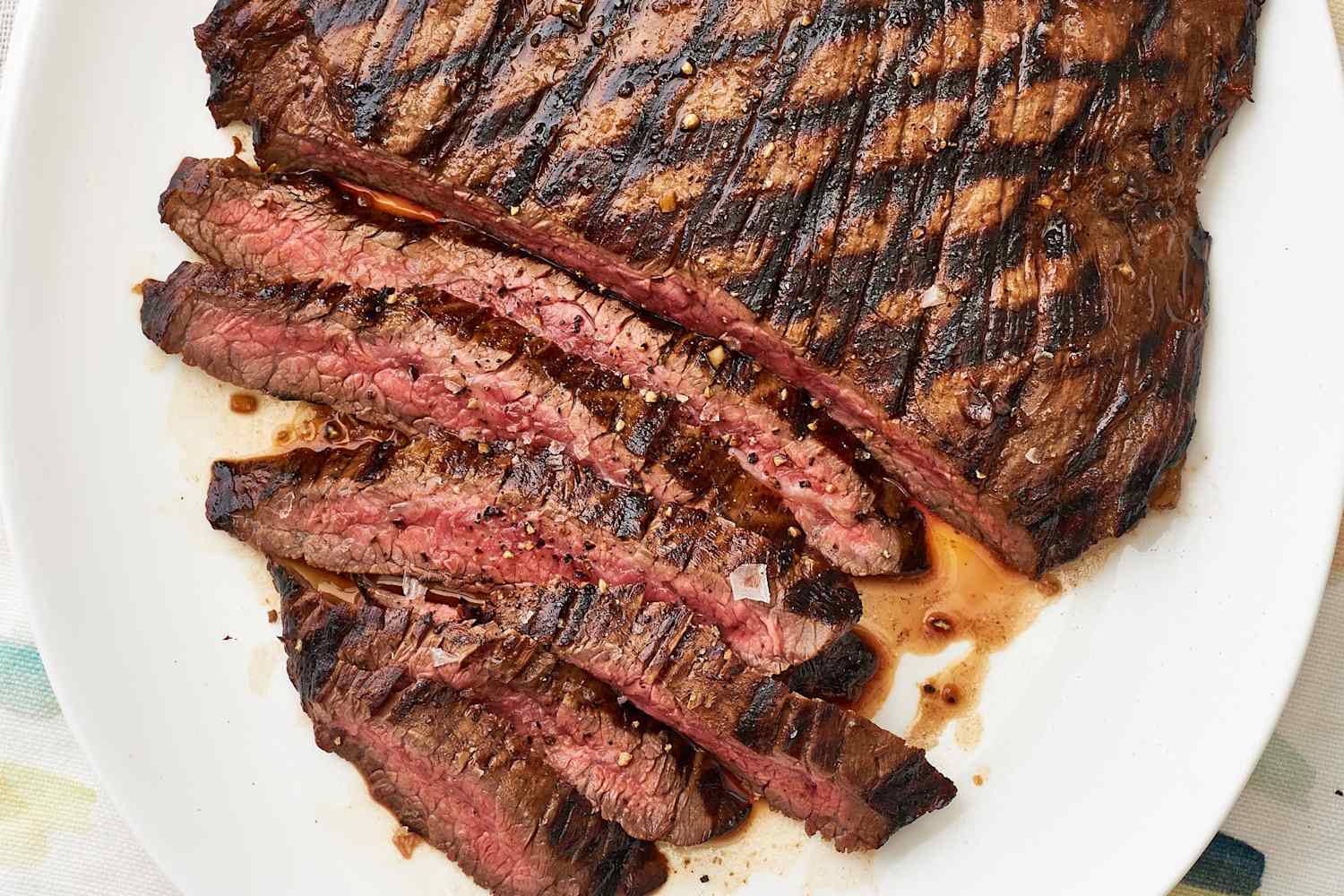 Mit dieser „magischen“ Sauce schmeckt gegrilltes Steak fantastisch