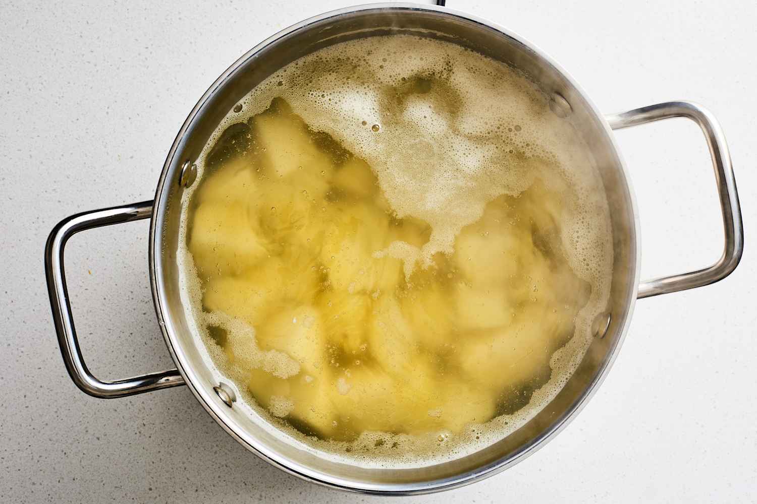 How Long Do Potatoes Take to Cook on Stove: Quick & Easy Guide
