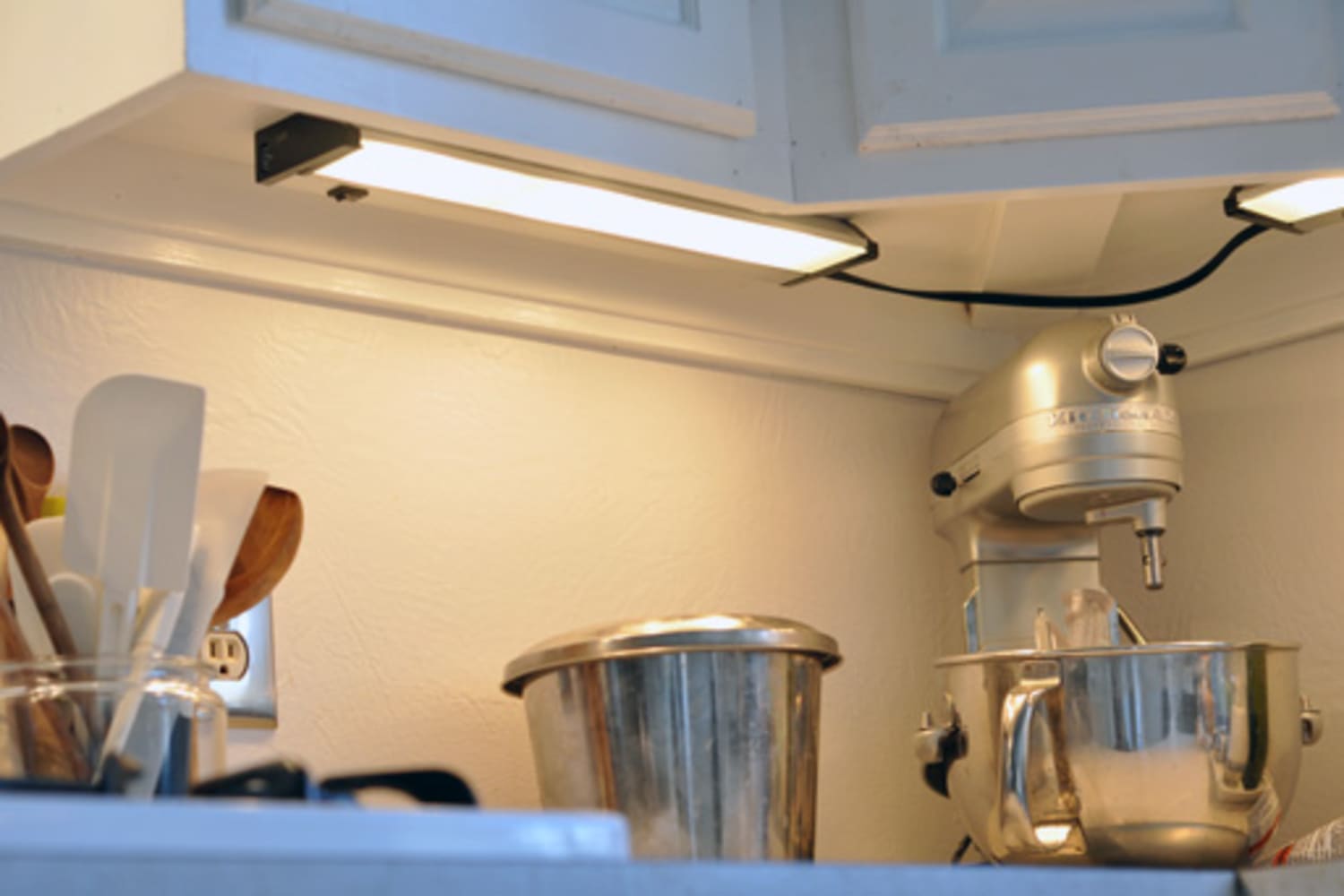  Under-Cabinet Lights