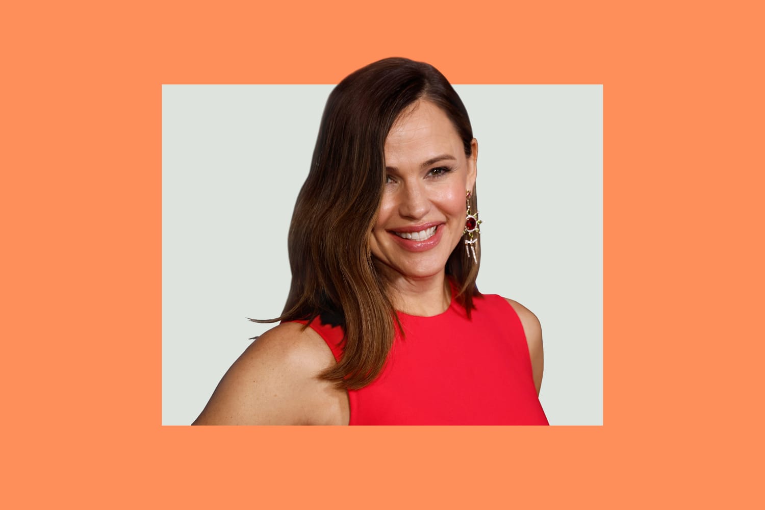 9 Things Jennifer Garner Keeps in Her Rustic Kitchen (and You Should, Too)
