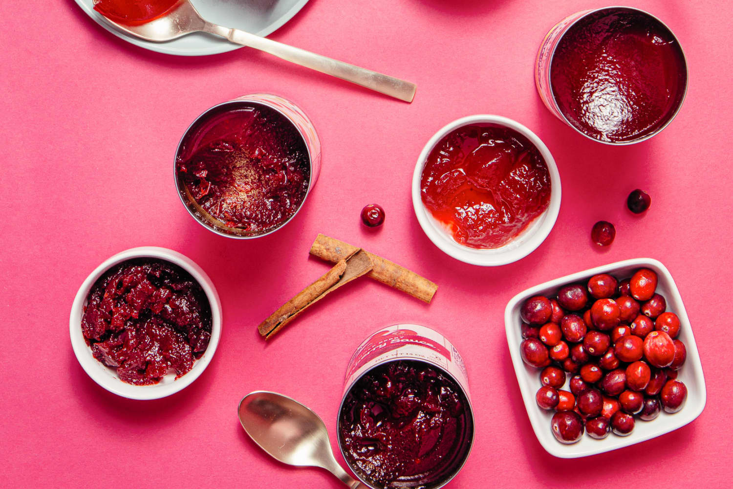 Cranberry Gouda Pull-Apart Bread sẽ là món ăn được nhắc đến nhiều nhất trong bữa tối lễ tạ ơn