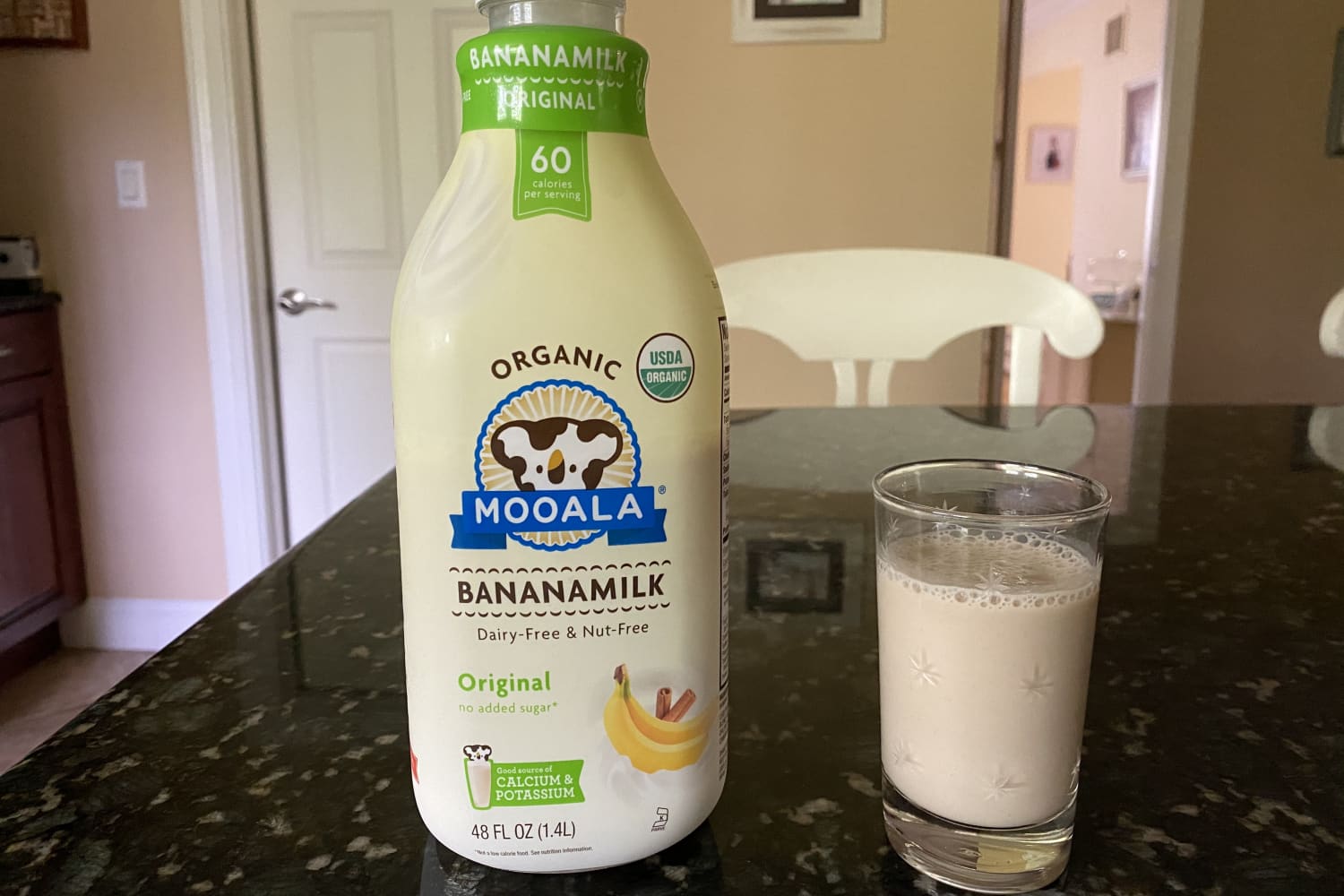 Aldi Is Now Selling Banana Milk Mooala Review The Kitchn