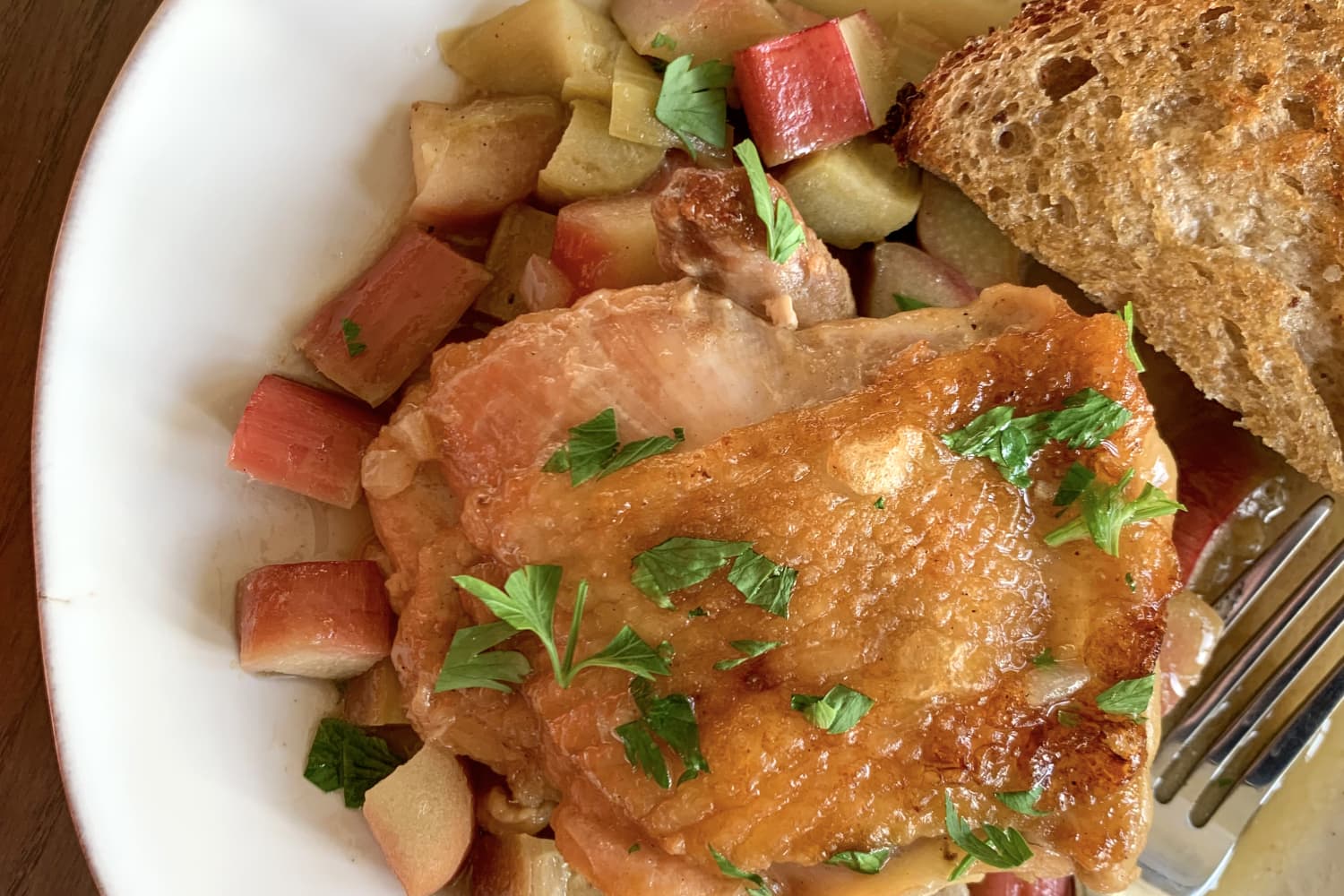 This Sleek Stainless-Steel Pot Is My Secret Weapon for Making Easy Weeknight Meals