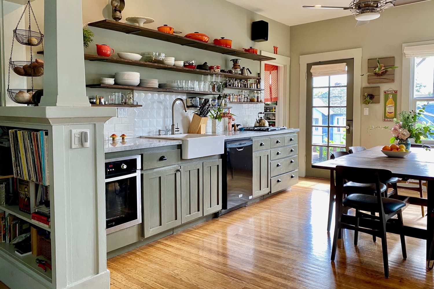 Our Favorite Small-Space, Multifunctional Kitchen Gear for Your First Apartment