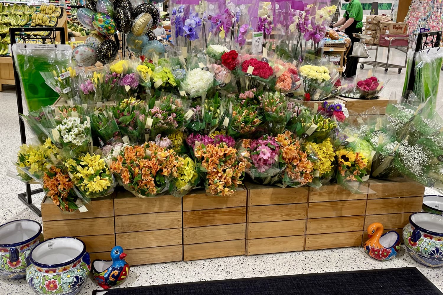 7 Tips For Buying Plants and Flowers at the Grocery Store The Kitchn
