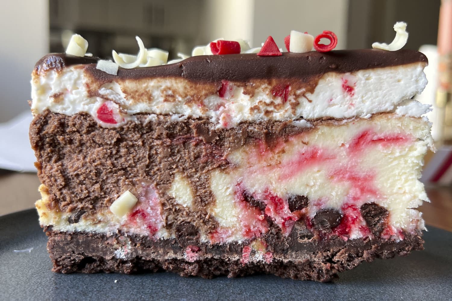 I Tried The Cheesecake Factory’s Brand-New Holiday Cheesecake, and It’s Definitely Worth the Hype