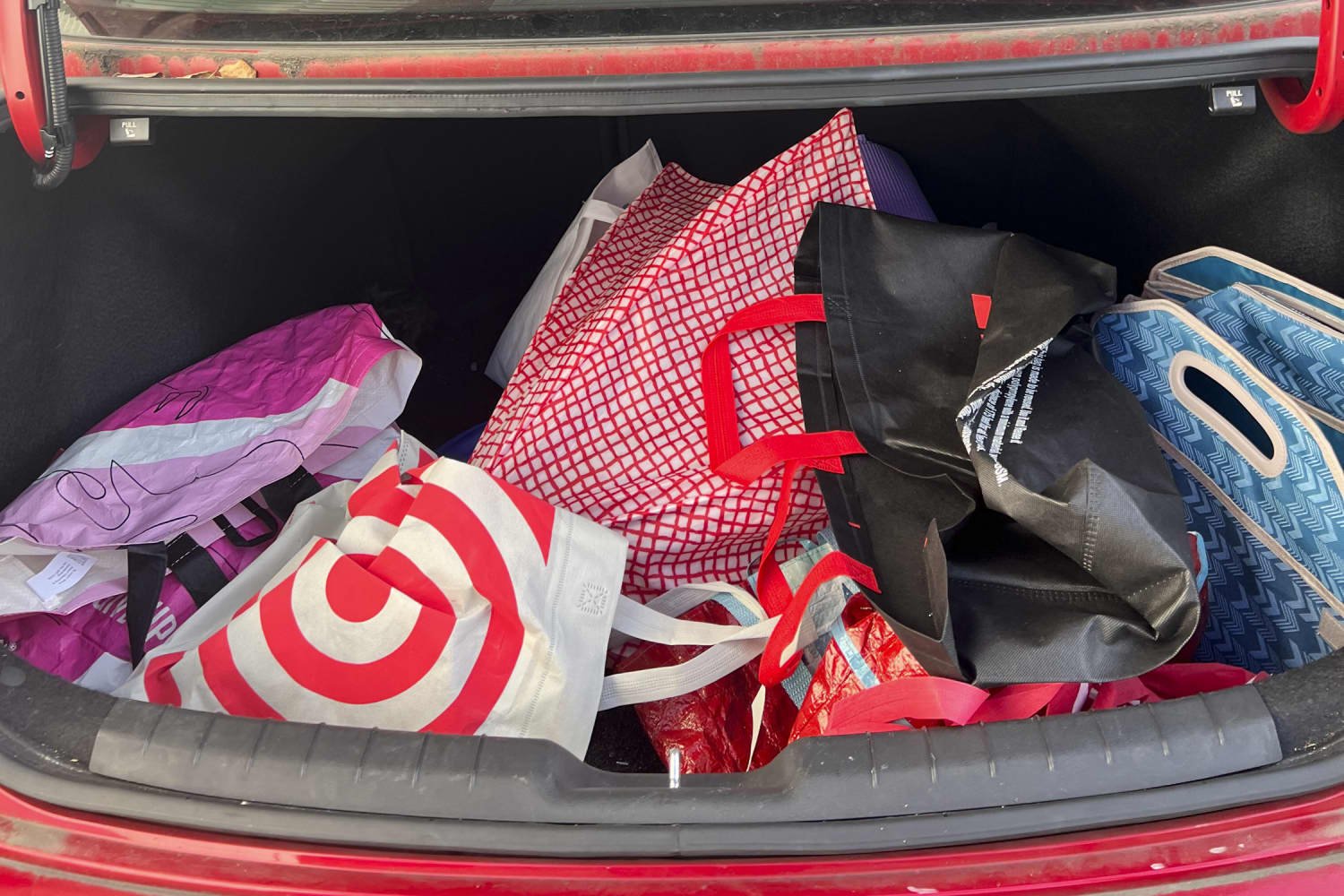 This 20 Gadget Makes My Reusable Bag Storage Manageable The Kitchn