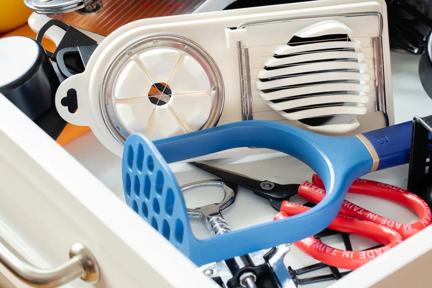 This Tiny,  Tool Outworks Every Other Gadget in My Junk Drawer
