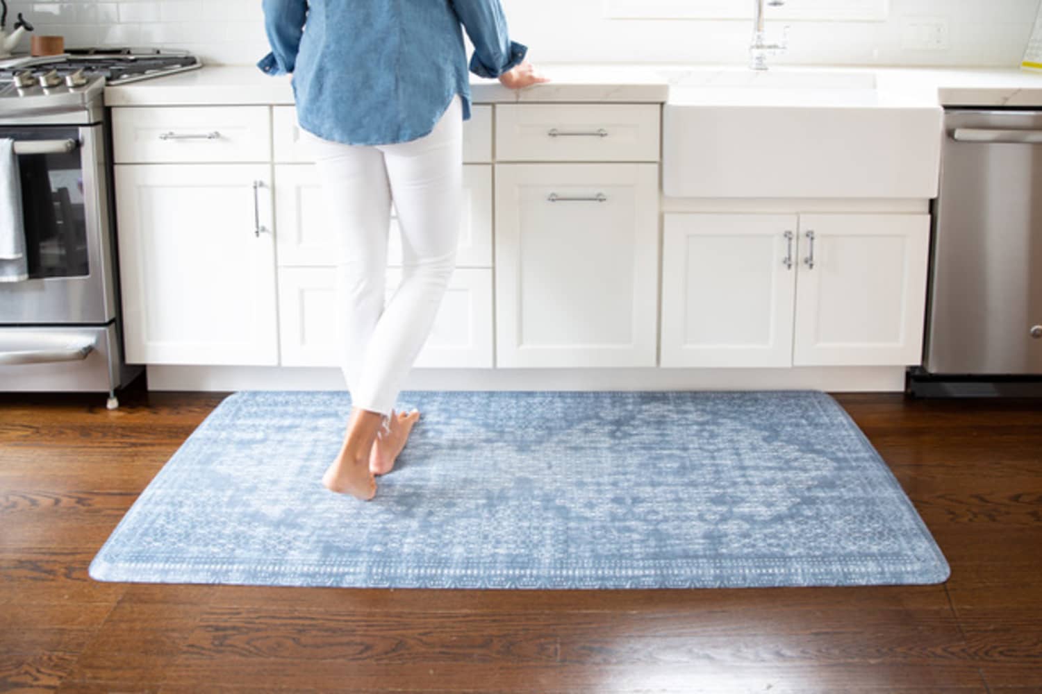 mat for kitchen floor near sink