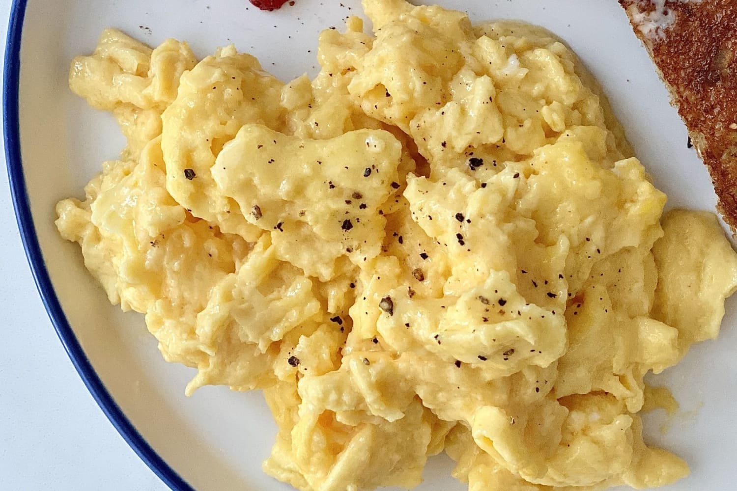 More Than 4000 Pounds of Eggs Have Been Recalled Across Nine States