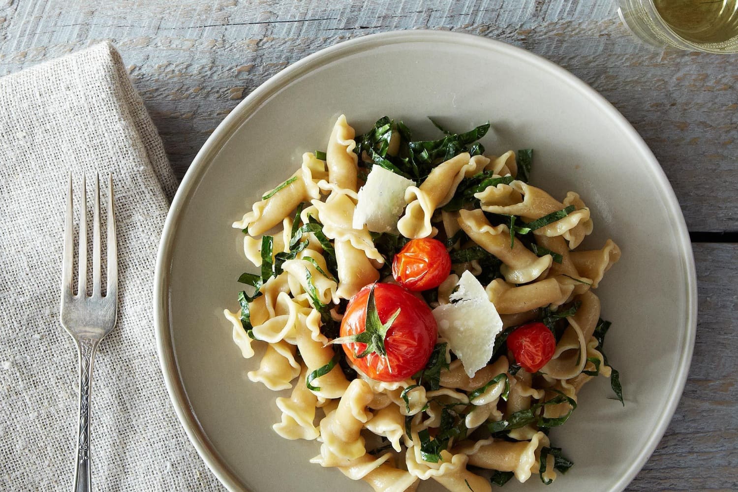 17 Last-Minute Food Gifts You Can Still Get In Time for the Holidays