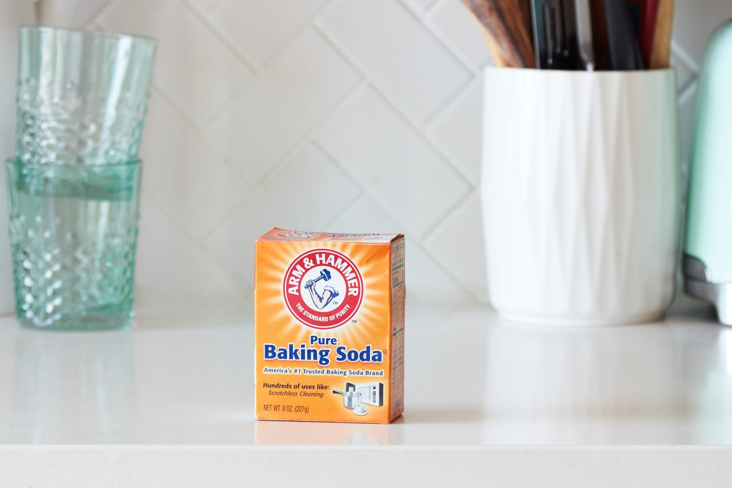 How to Use Baking Soda to Get Rid of Fridge Smells Apartment Therapy
