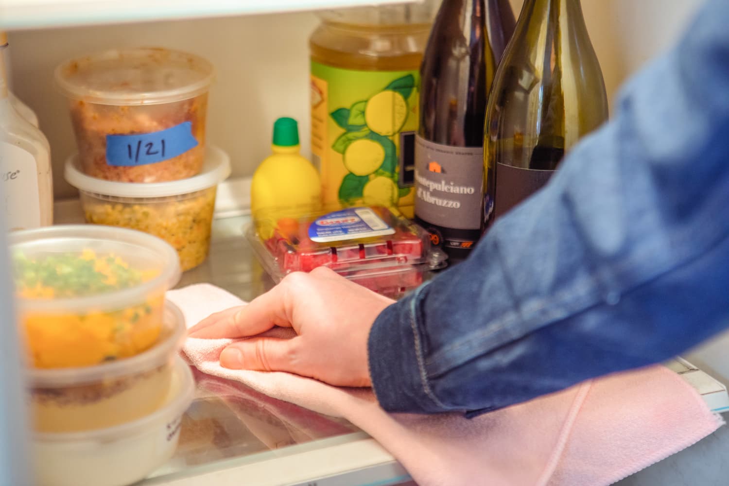 8 Mistakes You’re Probably Making When Cleaning Your Fridge