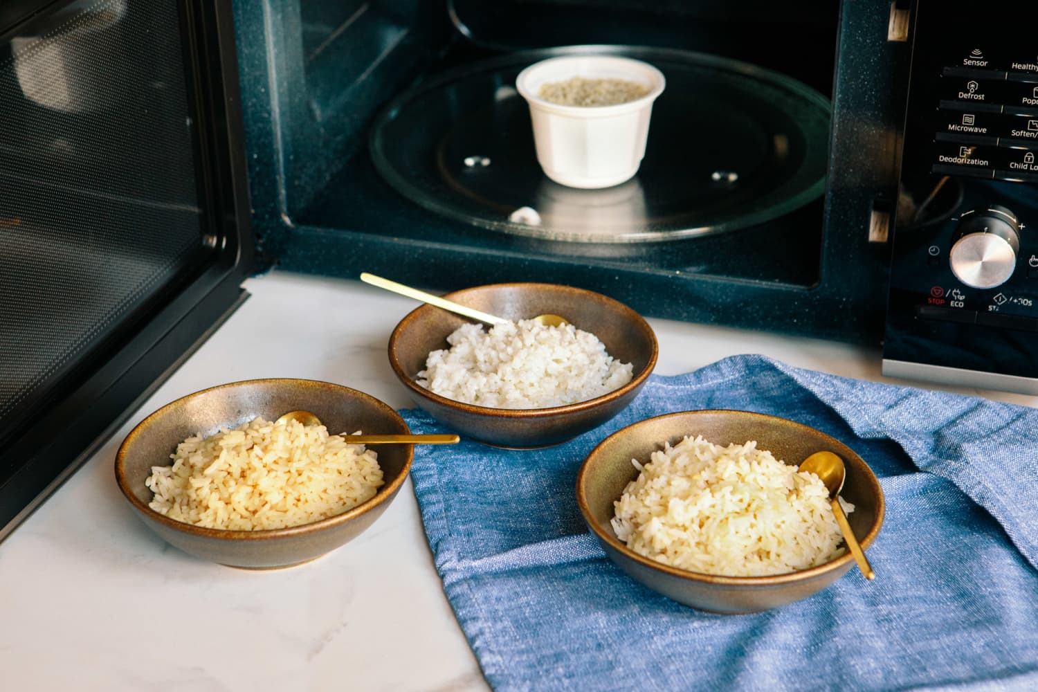 The Best Microwave Cookware for Making Fast and Delicious Meals (They’re Great for Dorms!)