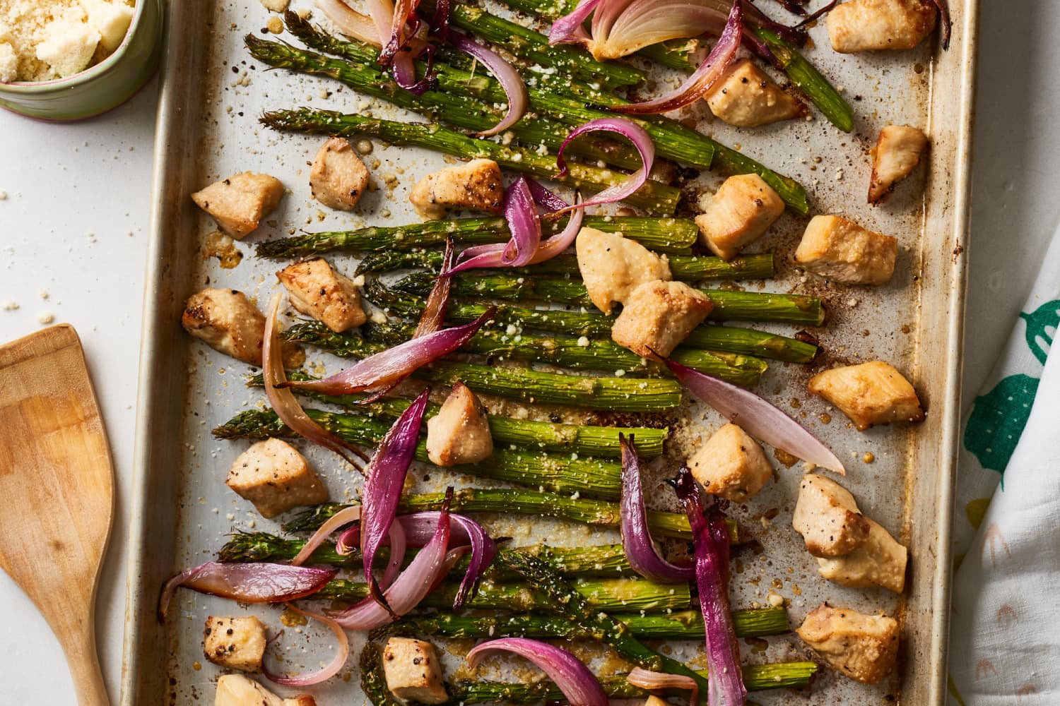 My Favorite Baking Sheet Is So Good, I’ve Used It for 3 Years