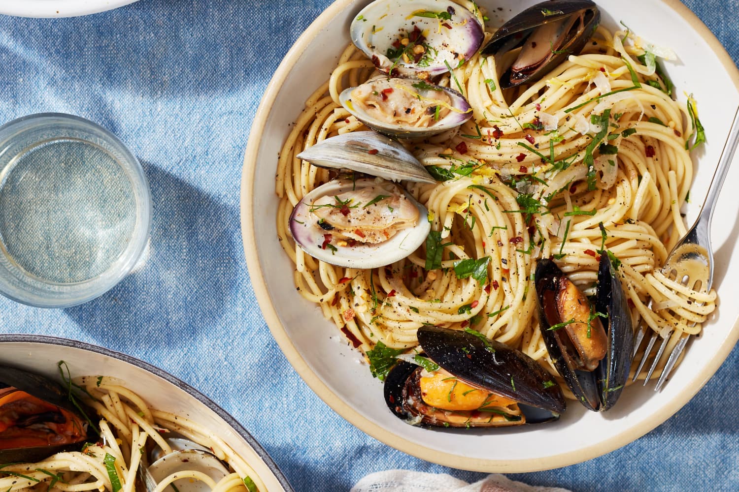 Garlicky White Wine Spaghetti with Mussels and Clams