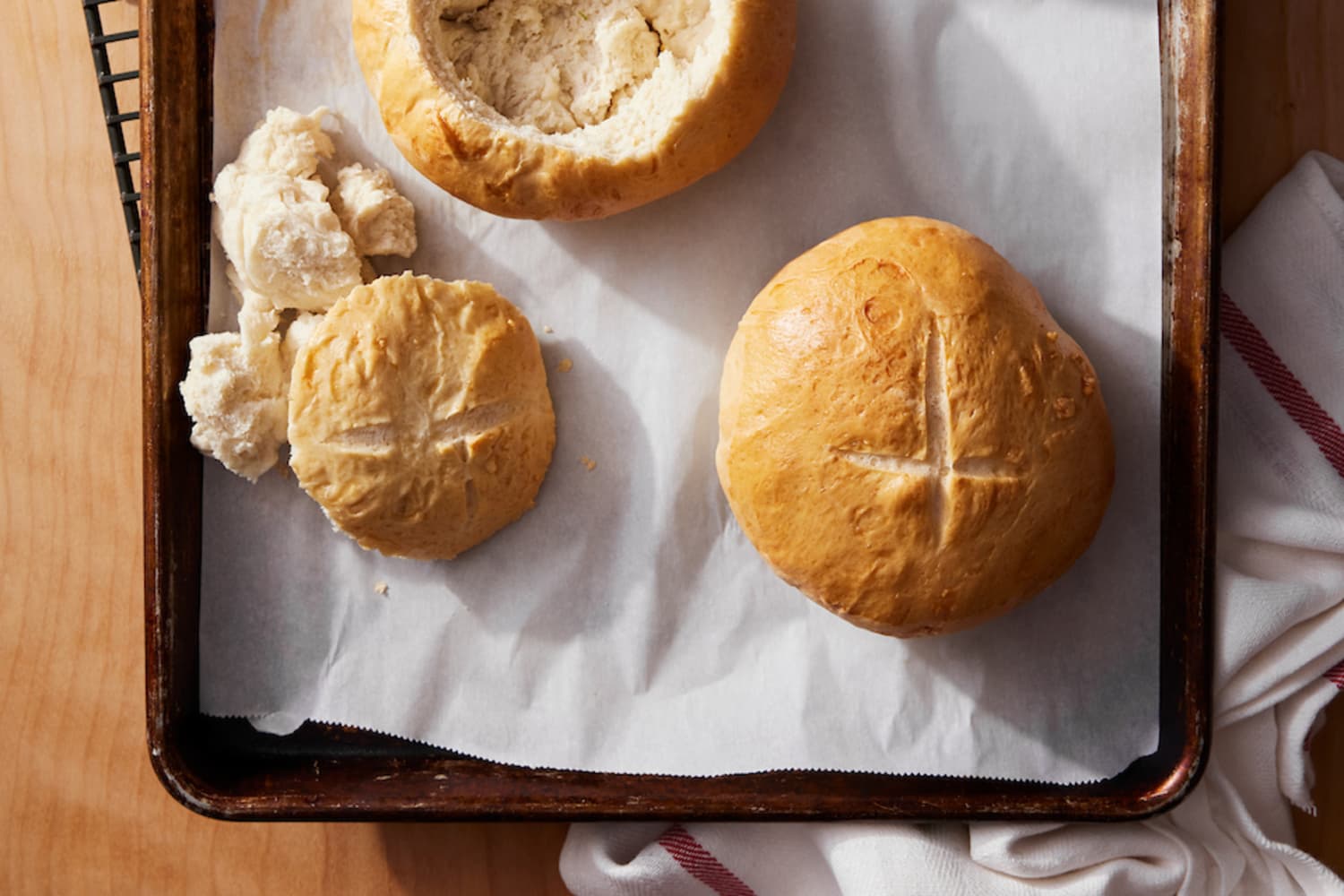 This Alfredo Bread Bowl Recipe Is the Comfort Meal You've Been Missing