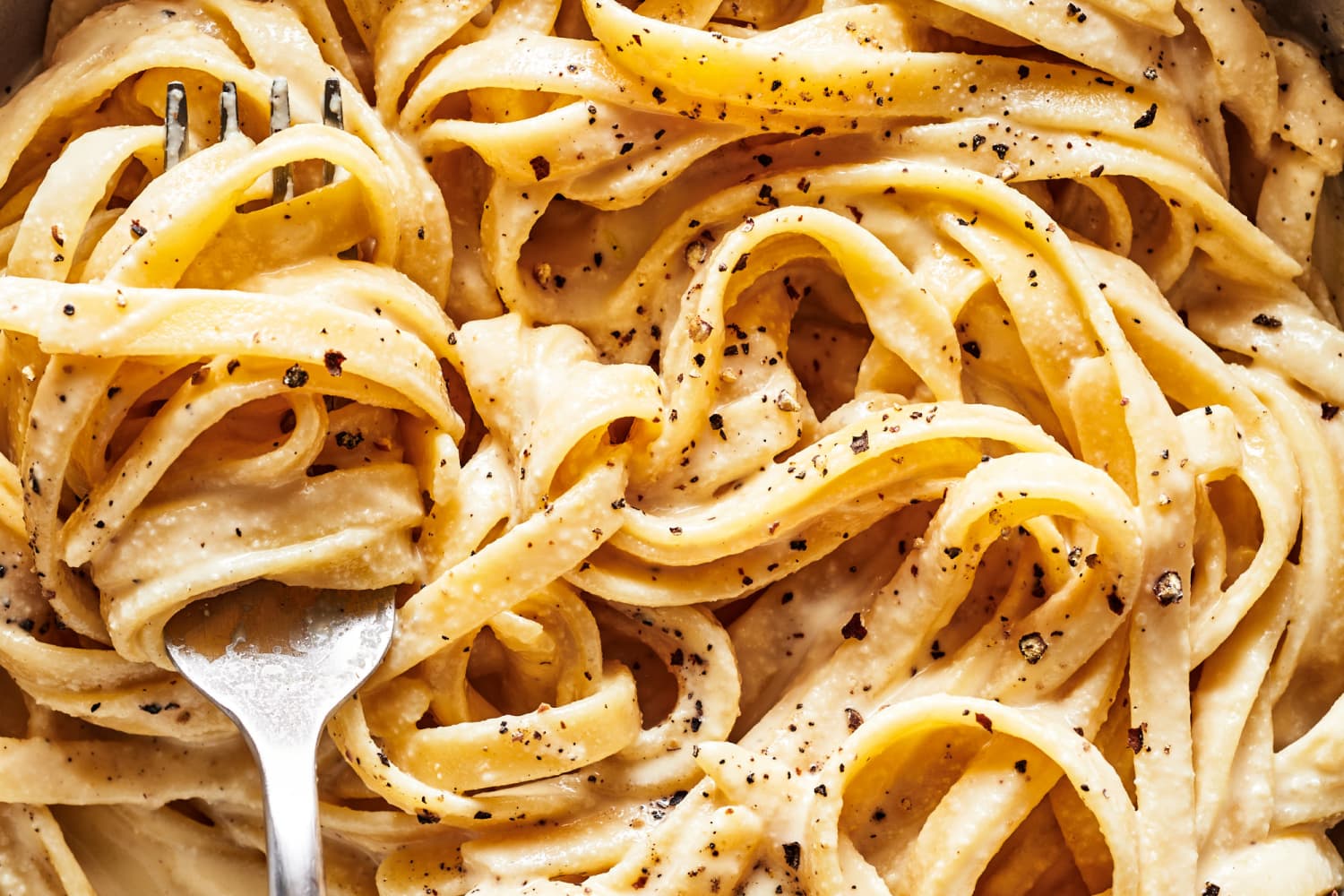 Vegan Alfredo Sauce Recipe (with Cashews) The Kitchn