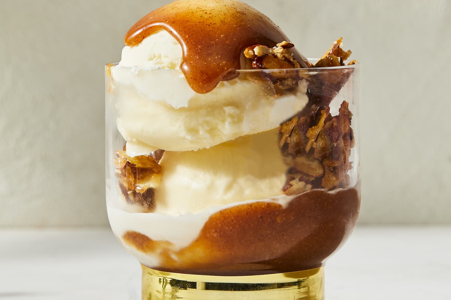 Ice cream top sundae recipe
