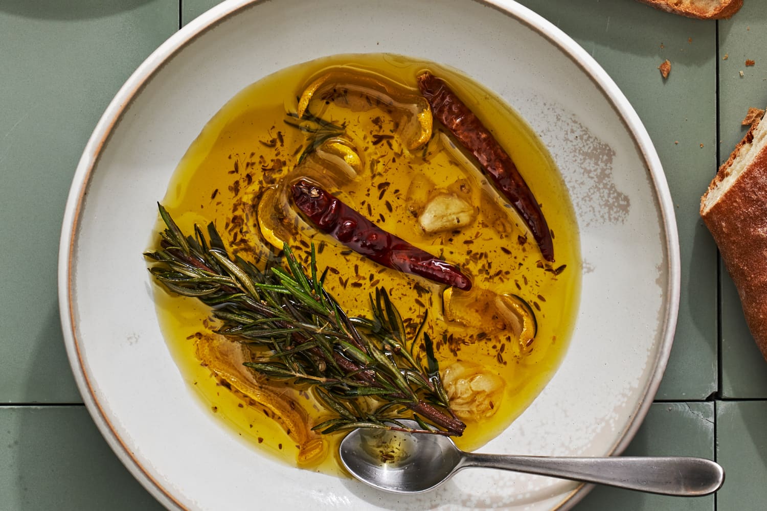 This Luxe Olive Oil Dipping Set is the Best Thing I Added to My Kitchen and Now I’m Gifting It to Everyone I Know