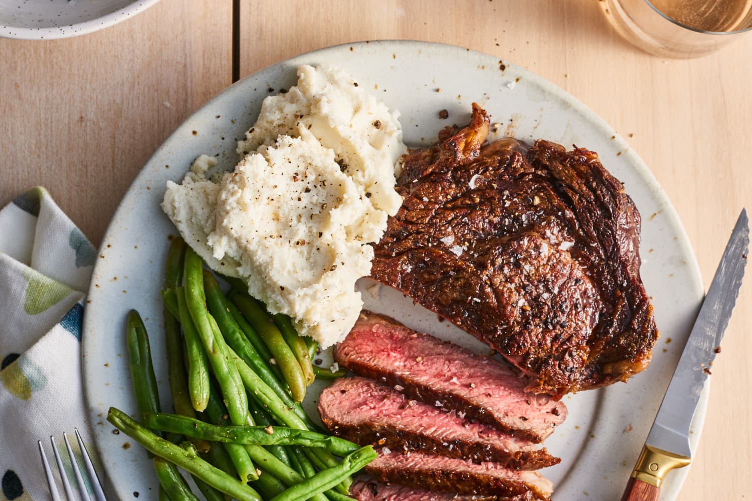 I Finally Tried This Constantly Sold Out Carbon Steel Skillet and It’s Given Me the Perfect Sear Every Time