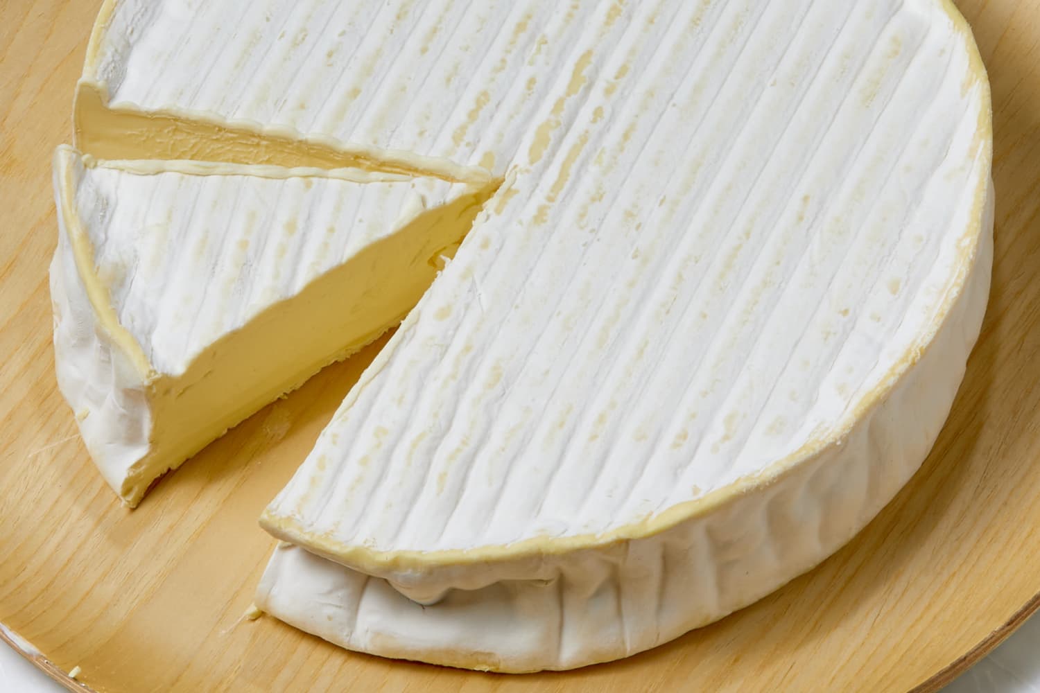 The Correct Way to Slice Brie Cheese