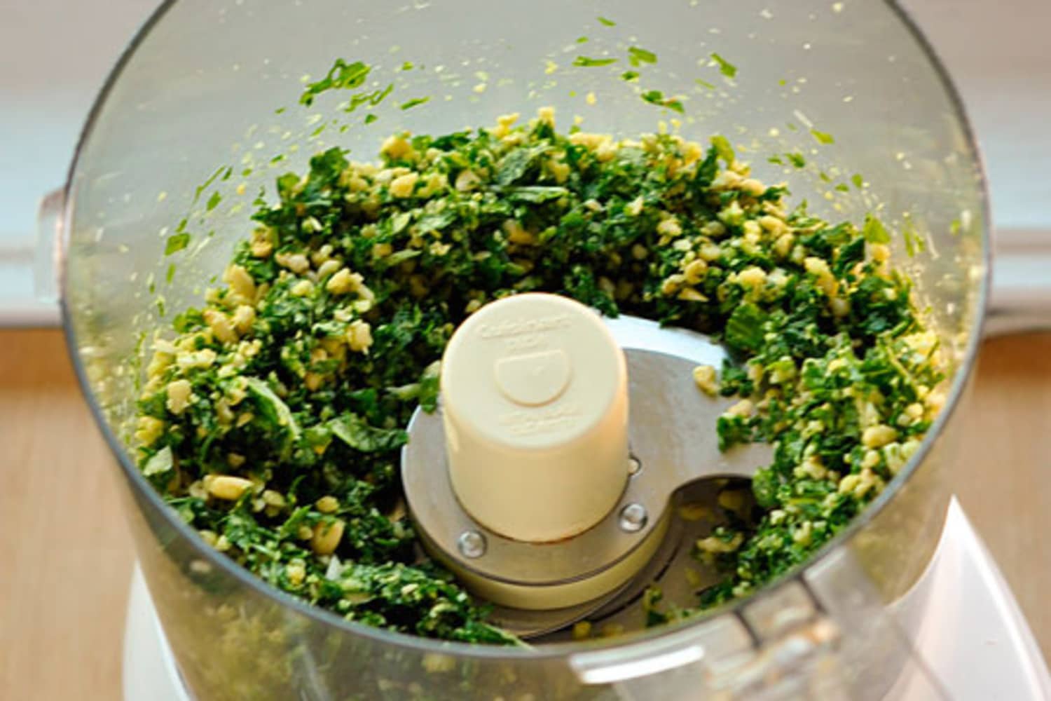 Kitchenaid food processor shredding disc top