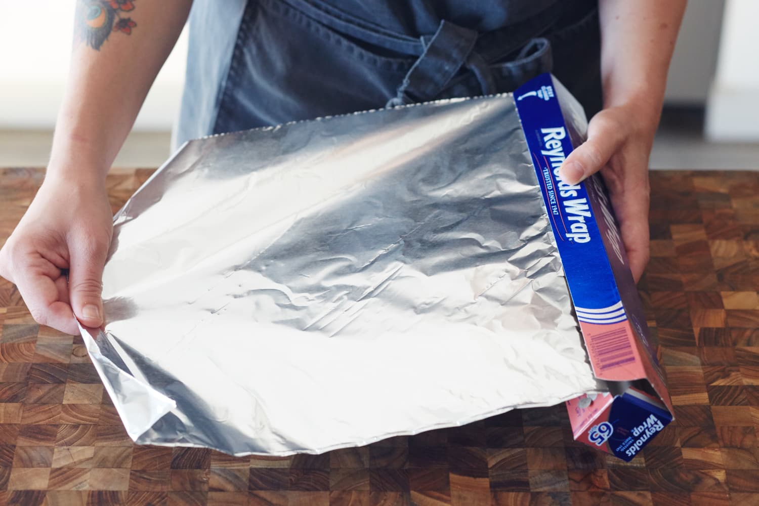 Aluminum foil shiny side hotsell