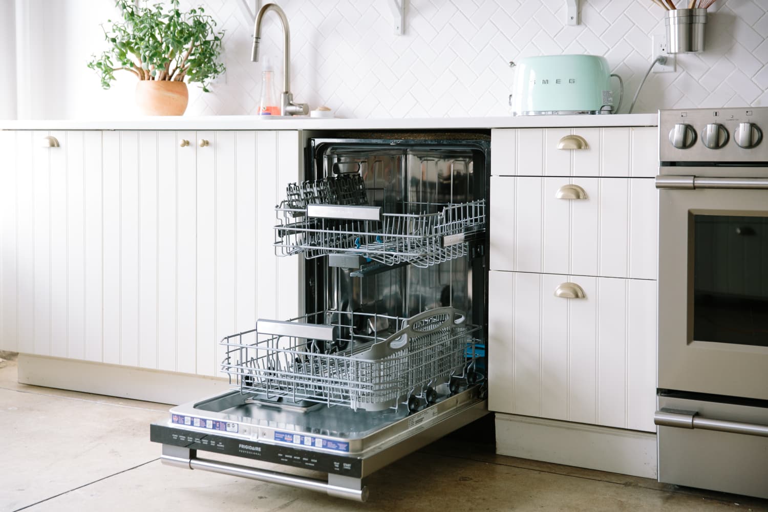 kitchen design with dishwasher