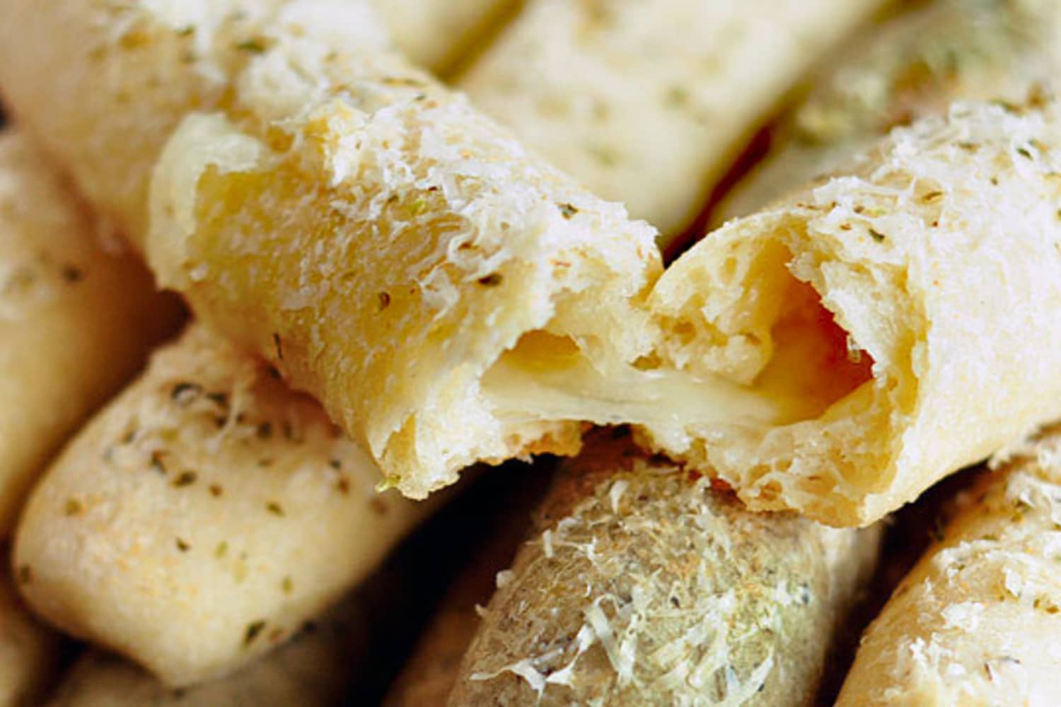 Cheesy breadsticks hot sale