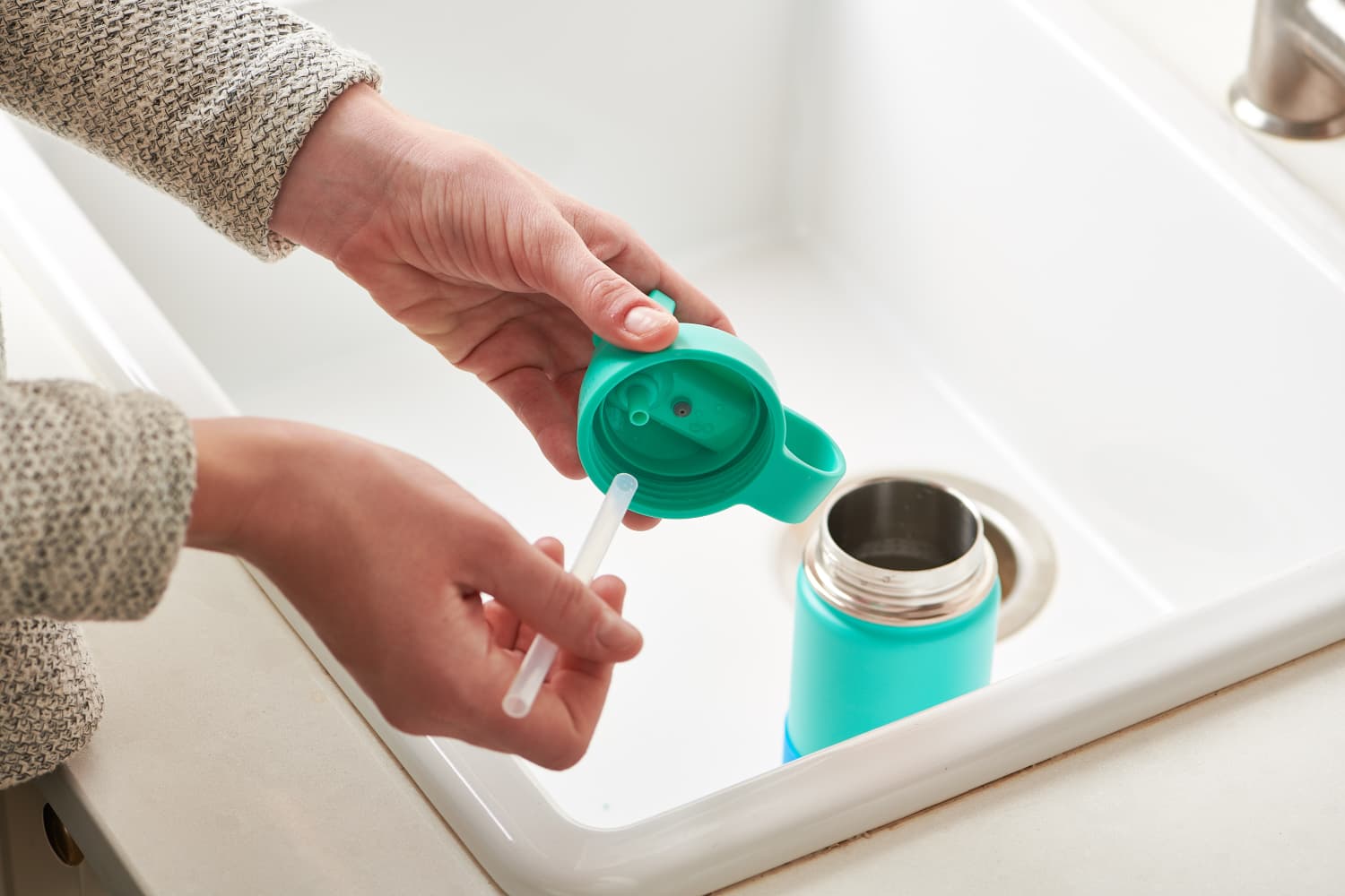 How to Clean a Reusable Water Bottle Apartment Therapy