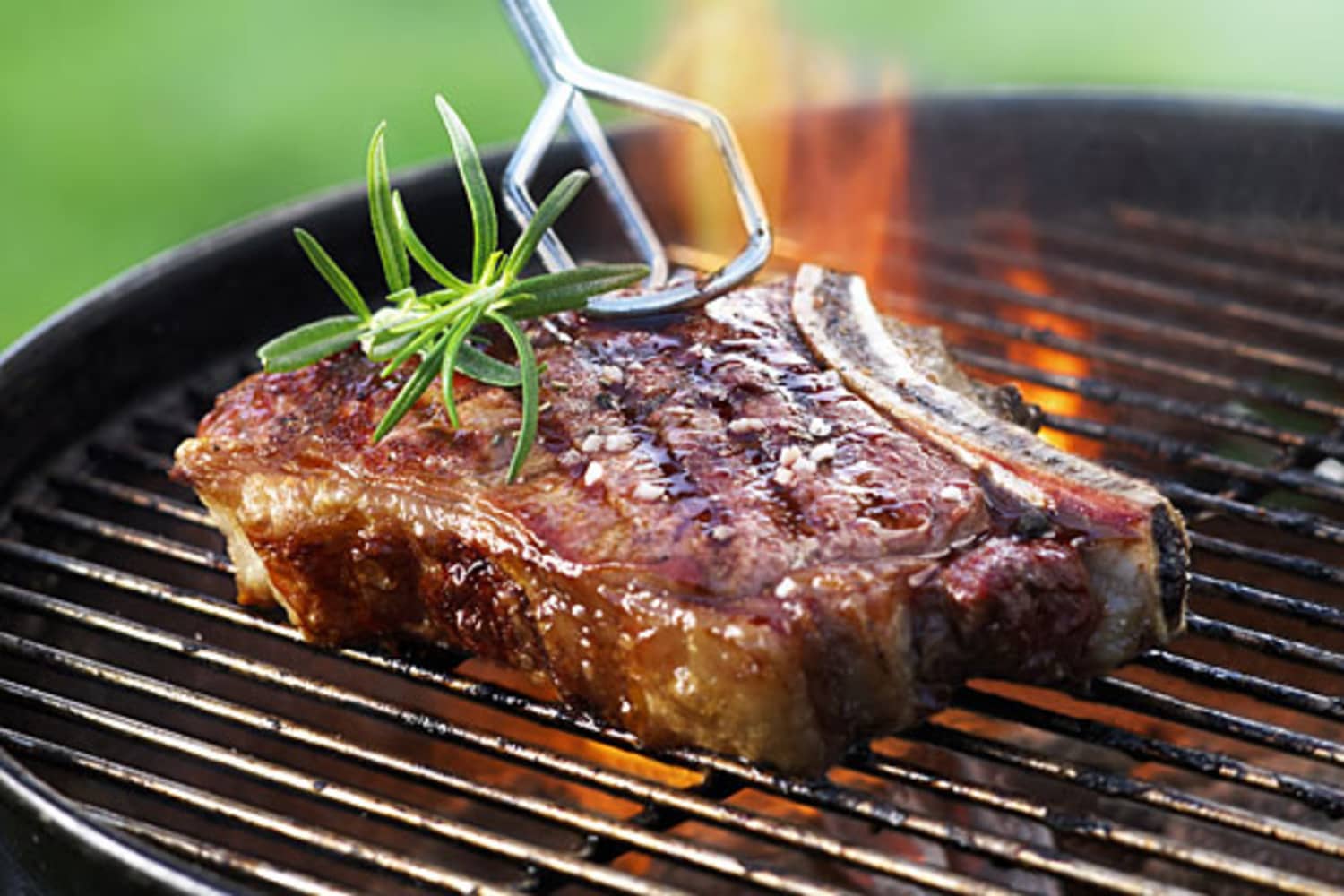 6 Simple Steps to a Perfectly Grilled Steak The Kitchn