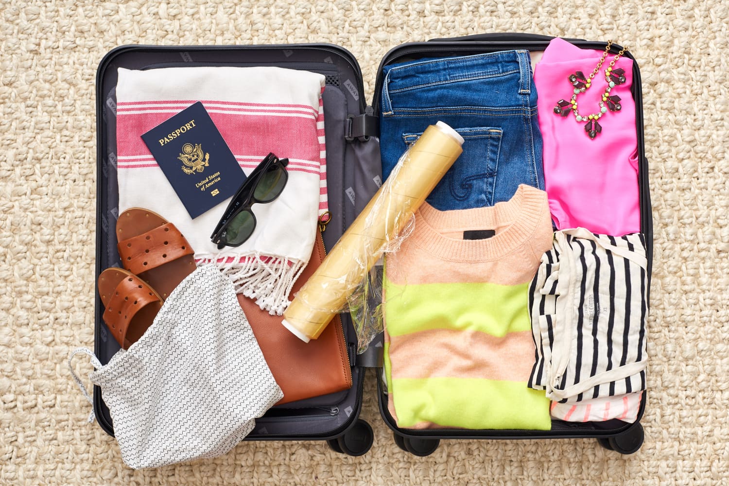 Packing suitcase with plastic bags deals