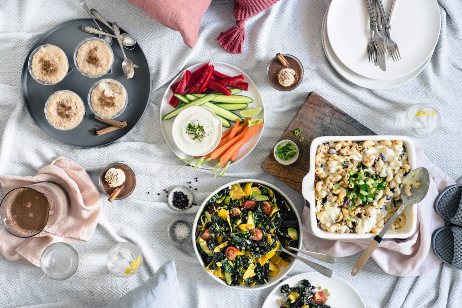 This  Picnic Must-Have Solves One of Your Most Annoying Outdoor Dining Problems