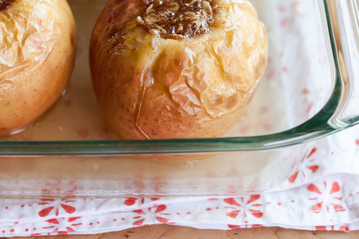 7 Tips for Making Baked Apples in the Microwave The Kitchn