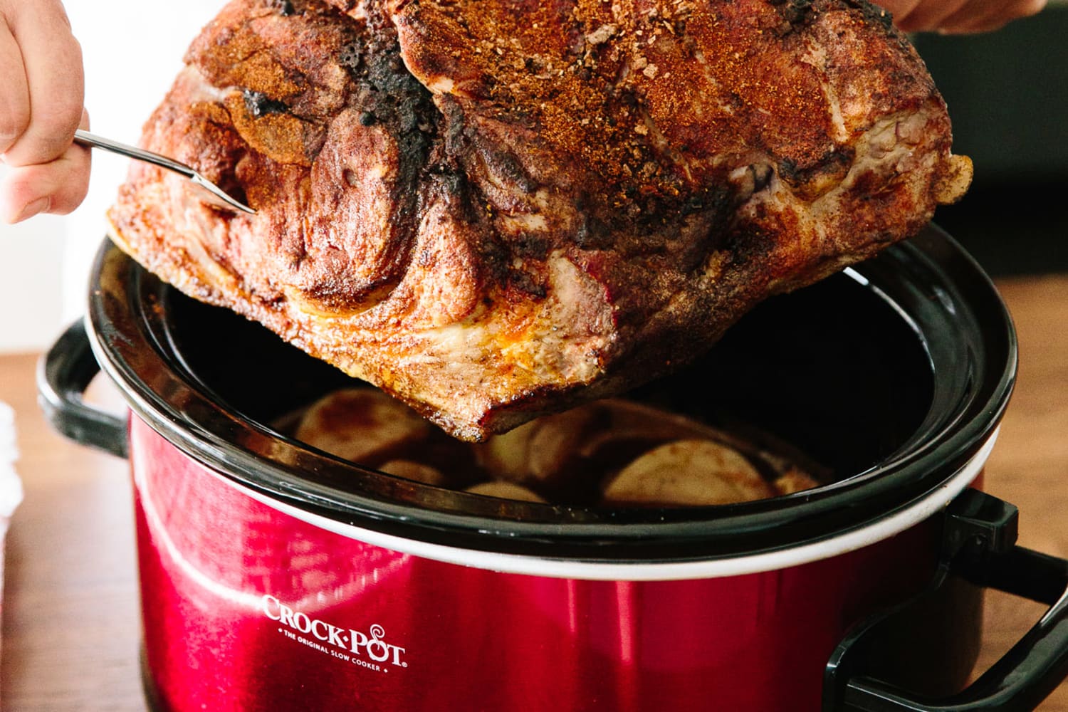 How To Make the Best Pulled Pork in the Slow Cooker