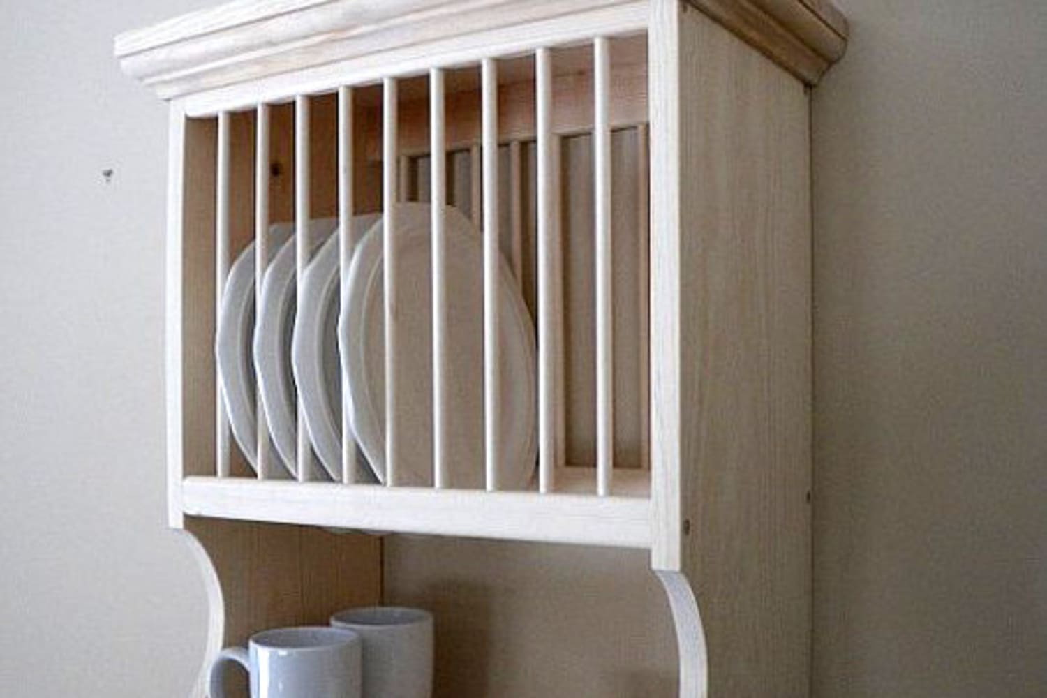 Wall mounted 2025 plate shelf