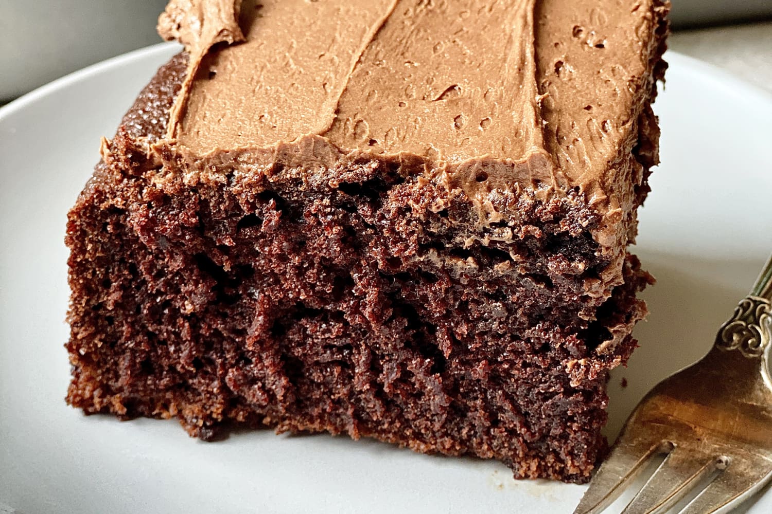 I Tried Aunt Doris’ Chocolate Cake That Reddit Is Obsessed With — And Now I Am Obsessed with It Too