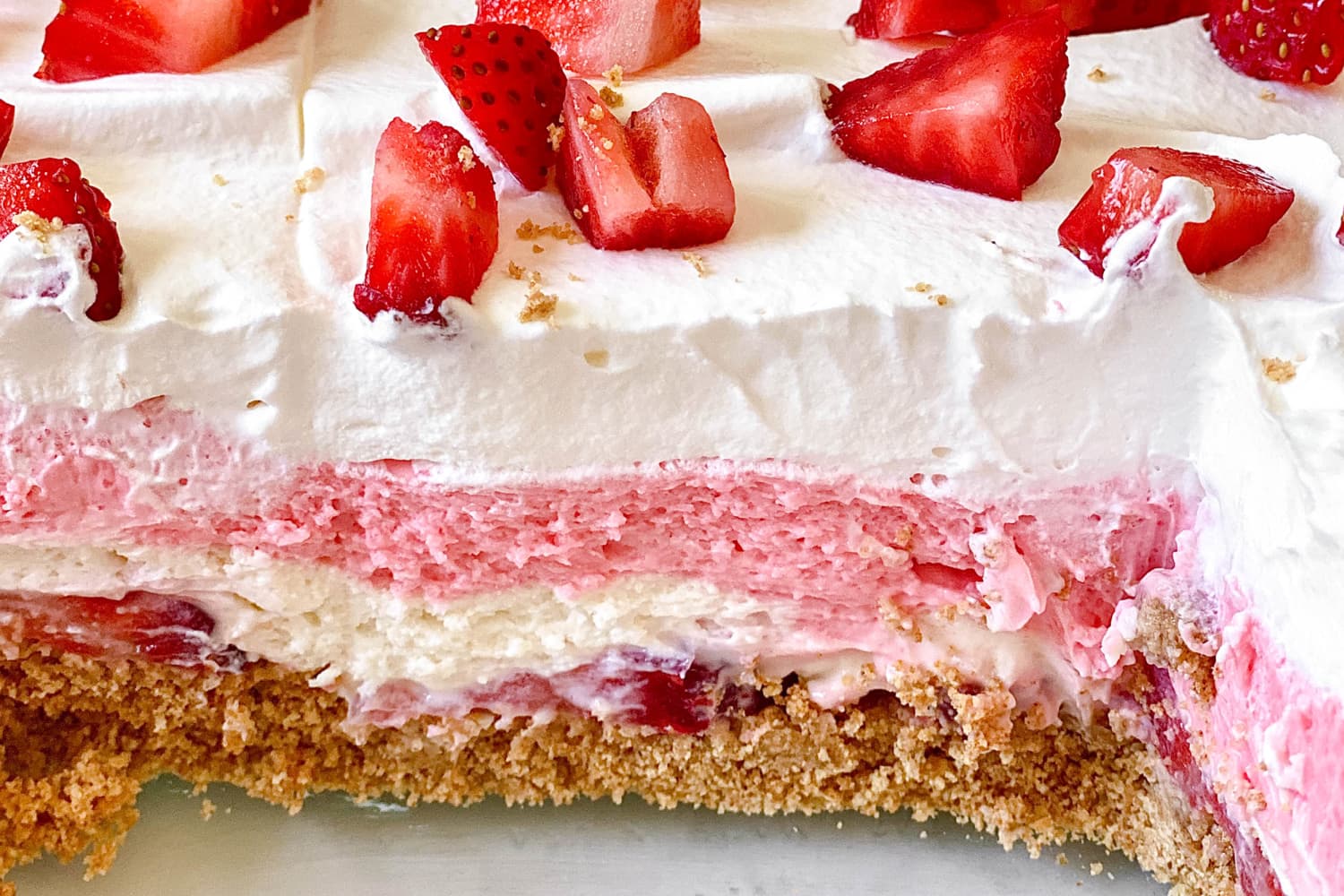 “Strawberry Delight” Is the No-Bake Dessert of Summer